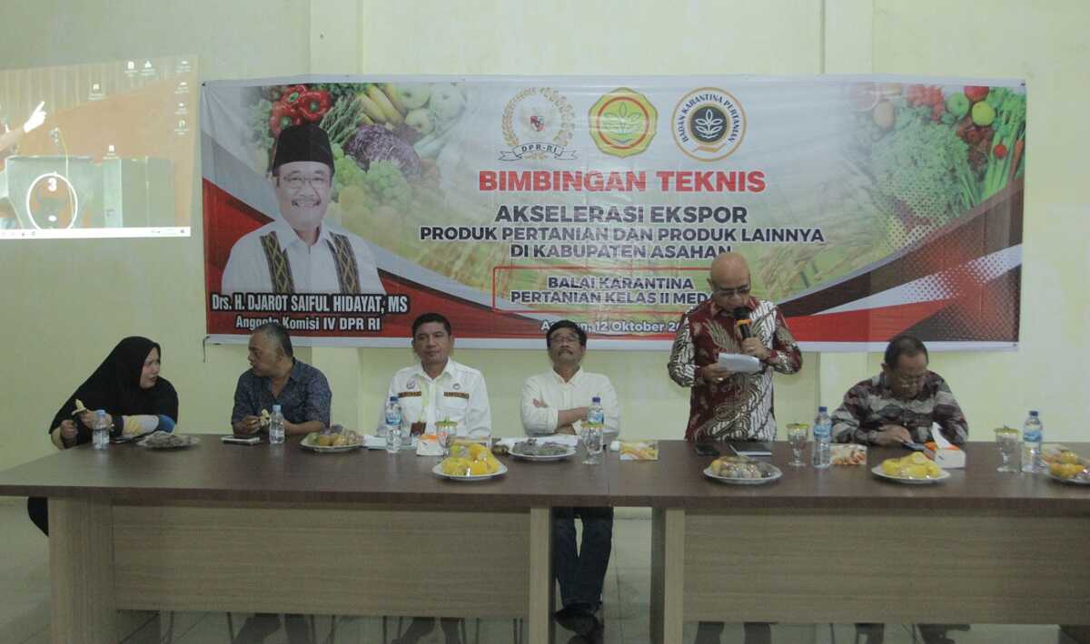 akselerasi ekspor pertanian asahan Asisten Perekonomian dan Pembangunan Oktoni Eryanto menghadiri Bimbingan Teknis (Bimtek) Akselerasi Ekspor Produk Pertanian dan Produk Lainnya di Aula Dekranasda Kabupaten Asahan, Kamis (12/10/2023). (Dokumentasi pribadi)