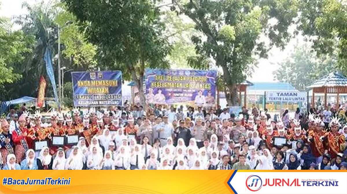 Apel pelajar pelopor keselamatan di Kawasan Sadar Wisata dan Kampung Tertib Berlalu Lintas di Bendungan Watervang Kelurahan Watervang Kecamatan Lubuklinggau Timur I, Kamis (12/10/2023) (Dokumentasi pribadi)