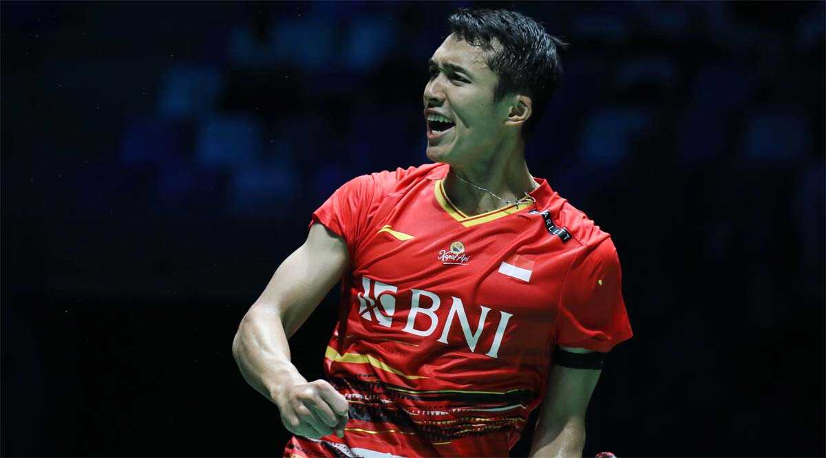 jonatan christie Jonatan Christie merayakan kemenangan dari tunggal putra Jepang, Kodai Naraoka di perempatfinal French Open 2023, Sabtu (27/10/2023) dinihari WIB. (pbsi.id)