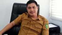 Kepala Bagian (Kabag) Umum Sekretariat DPRD (Setwan) Natuna, Heru Chandra saat dijumpai diruangan kerjanya, Selasa (3/10/2023). (foto : jr ronald)