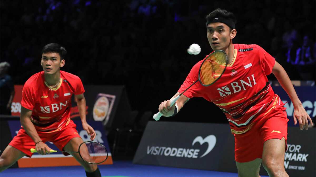 Leo/Daniel ketika bertanding melawan ganda Korea, Korea Jin Yong/Na Sung Seung di babak pertama Denmark Open di Jyske Bank Arena, Rabu (18/10/2023). (pbsi.id)