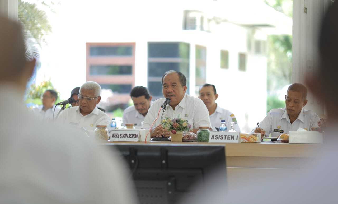 rakorpem Oktober asahan Rapat Koordinasi Pemerintahan (Rakorpem) untuk Oktober 2023 di Pendopo Rumah Dinas Bupati Asahan, Rabu (11/10/2023). (Dok Diskominfo Asahan)