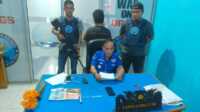 Kepala BNNK Musi Rawas, AKBP H Abdul Rahman memberikan keterangan pers terkait penangkapan Fa, tersangka kasus peredaran sabu-sabu di sebuah kolam pemancingan di Kecamatan Muara Lakitan, Kabupaten Musi Rawas, Selasa (31/10/2023). (JurnalTerkini.id/alam budi kusuma)