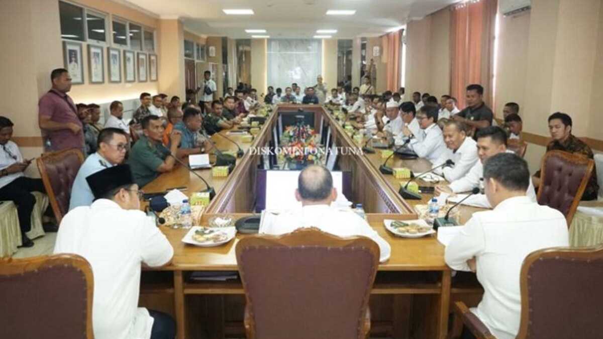 Suasana rapat audiensi. (foto : diskominfona)