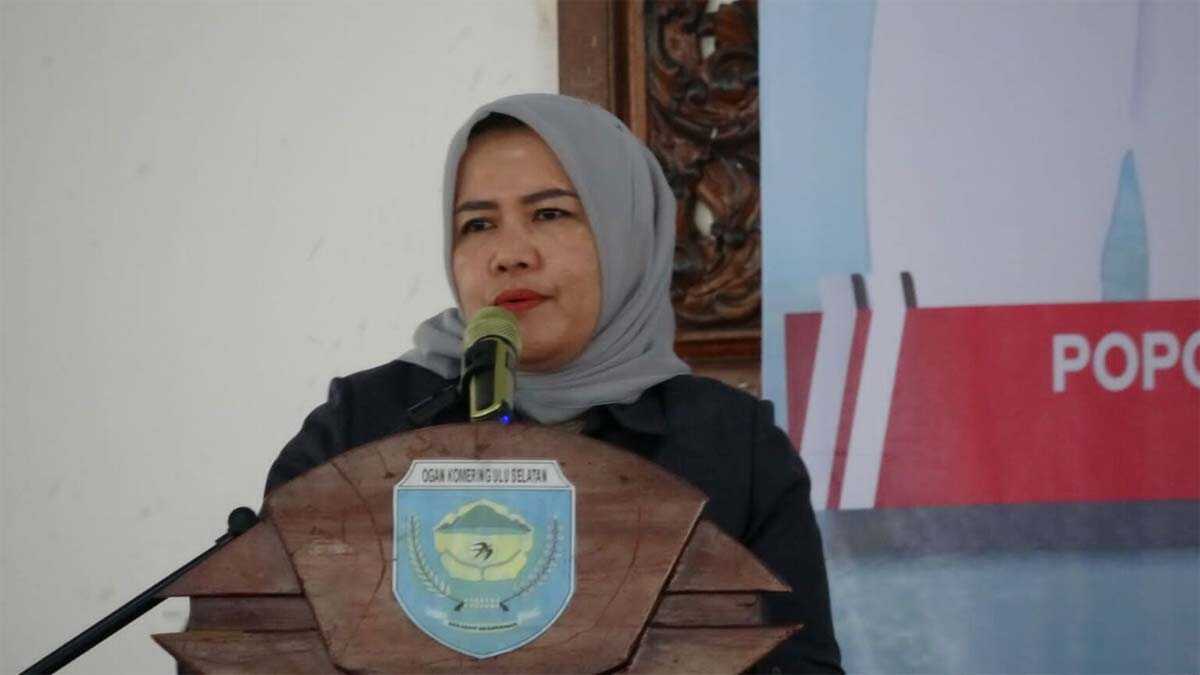 Kepala BPKSDM OKU Kepala Badan Kepegawaian dan Pengembangan Sumber Daya Manusia (BKPSDM) Kabupaten OKU Selatan Eva Nirwana (sumsel.siberindo.co)