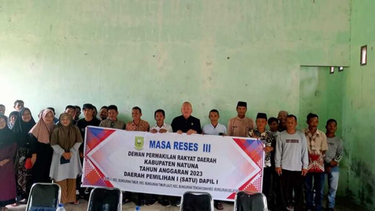 Foto bersama usai kegiatan reses. (foto : hms)