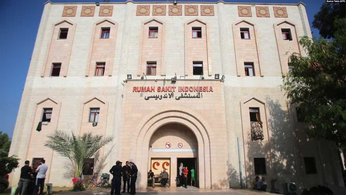 rumah sakit indonesia di gaza Rumah Sakit Indonesia di Gaza City, di tengah perang antara Israel dan Hamas, kelompok militan Palestina, 1 November 2023. (Foto: Bashar Taleb/AFP)