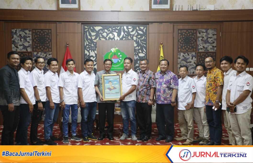 Pengurus JCP Periode 2023-2025 jalin Silaturahmi dengan Pj. Bupati di Peringgitan Dalam Pendopo Ronggosukowati Pamekasan