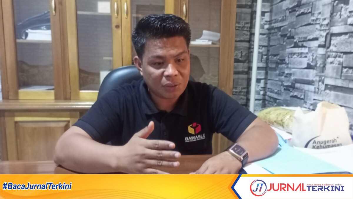 Ketua Badan Pengawas Pemilu (Bawaslu) Kabupaten Natuna, Siswandi (foto : jr ronald)