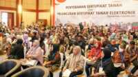 peluncuran sertifikat tanah elektronik di Kepri