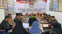 IMG-20240126-WA0010 Suasana Rakor rencana pendistribusian logistik Pemilu 2024 dari KPU ke PPK di setiap Kecamatan di Kabupaten Natuna, Jumat (26/1/2024). (foto : humresna)