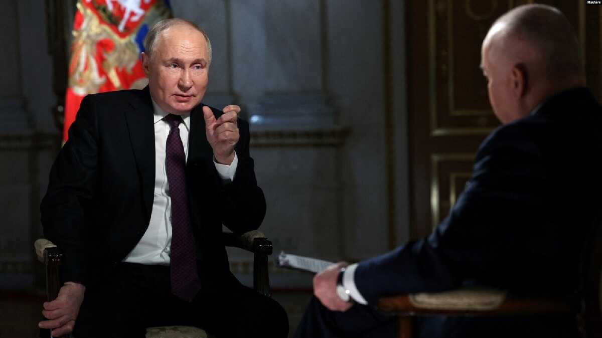 presiden rusia vladimir putin Presiden Rusia Vladimir Putin dalam wawancara TV mengatakan siap gunakan senjata nuklir, jika kedaulatan Rusia terancam, Rabu (13/3/2024).