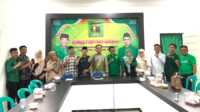 Ikbal Sayuti inhil Ikbal Sayuti (tengah) bersama jajaran pengurus DPC Partai Persatuan Pembangunan (PPP) Indragiri Hilir. (jurnalterkini.id/abdullah)