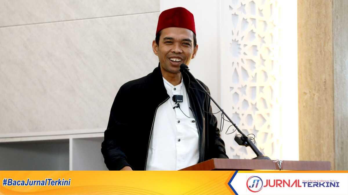 Ustadz Abdul Somad (UAS) mengisi Tausiyah Ba’da Zuhur (Tadabur) di Masjid BJ Habibie BP Batam, Kamis (2/5/2024). (Foto: Humas BP Batam)
