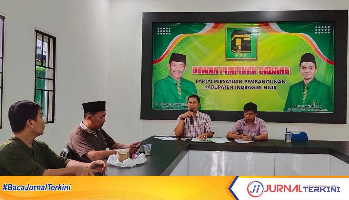 Panitia Penjaringan Calon Bupati dan Wakil Bupati DPC PPP Inhil menggelar rapat pembukaan pendaftaran di Kantor DPC PPP Inhil, Rabu (22/5/2024). (jurnalterkini.id/abdullah)
