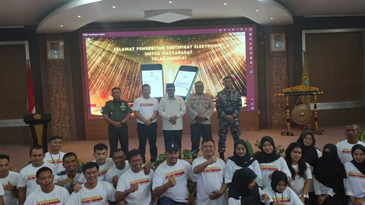 Acara sosialisasi dan launching sertifikat tanah elektronik oleh Kantor Pertanahan Karimun di Gedung Nilam Sari Kantor Bupati Karimun, Jumat (17/4/2024). (jurnalterkini.id/edy kencana)