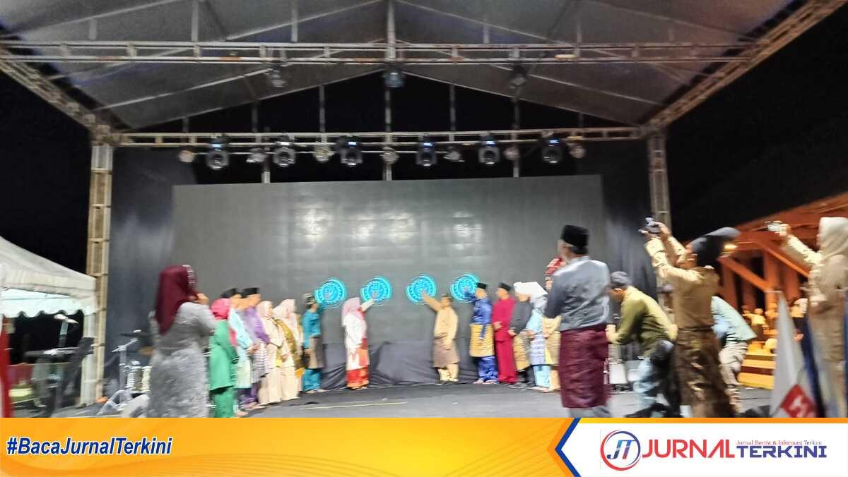 peluncuran Pilkada di karimun KPU Karimun meluncurkan Pilkada 2024 di Coastal Area, Tanjung Balai Karimun, Senin (27/5/2024) malam. (jurnalterkini.id/edy)