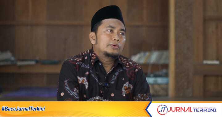 IMG-20240610-WA0015 Pengasuh Pondok Pesantren Riyadlatul Mubtadiin Karang Jati, Tlonto Ares, Kecamatan Waru, Pamekasan, Madura, Jawa Timur, Kiai Achmad Tijani. (jurnalterkini.id/fiki)