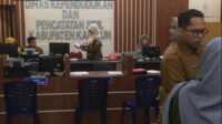 Layanan kependudukan dan catatan sipil di Kantor Disdukcapil Karimun (JurnalTerkini.id/yogi)