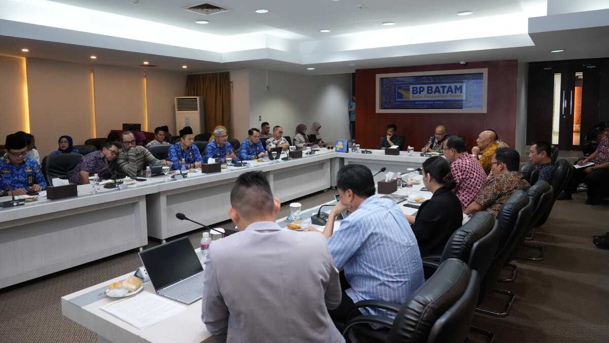Rapat koordinasi pengembangan Rempang Eco-City di Gedung IT Center BP Batam, Kamis (17/7/2024). (Foto: Humas BP Batam)