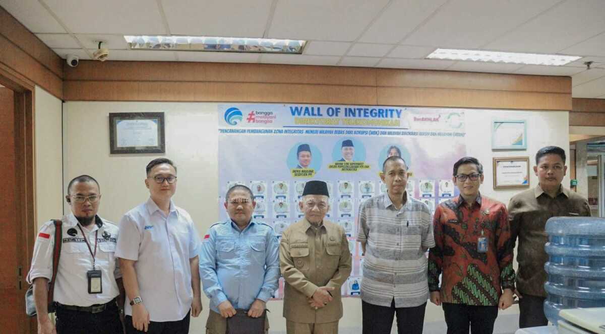 wabup ke kemenkominfo Wakil Bupati PALI Soemarjono (tengah) saat kunjungan kerja ke Kementerian Komunikasi dan Informatika di Jakarta, Senin (25/3/2024). (Foto: Diskominfo PALI)