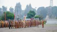 Apel pagi lingkup Pemerintah Kabupaten Solok di lapangan Kantor Bupati, Senin, (19/08/2024).(jurnalterkini.id/dionaarvoni)