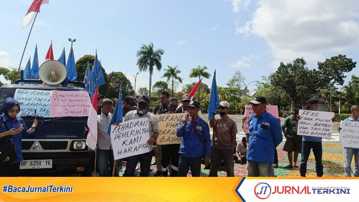 demo mantan karyawan Karimun granite