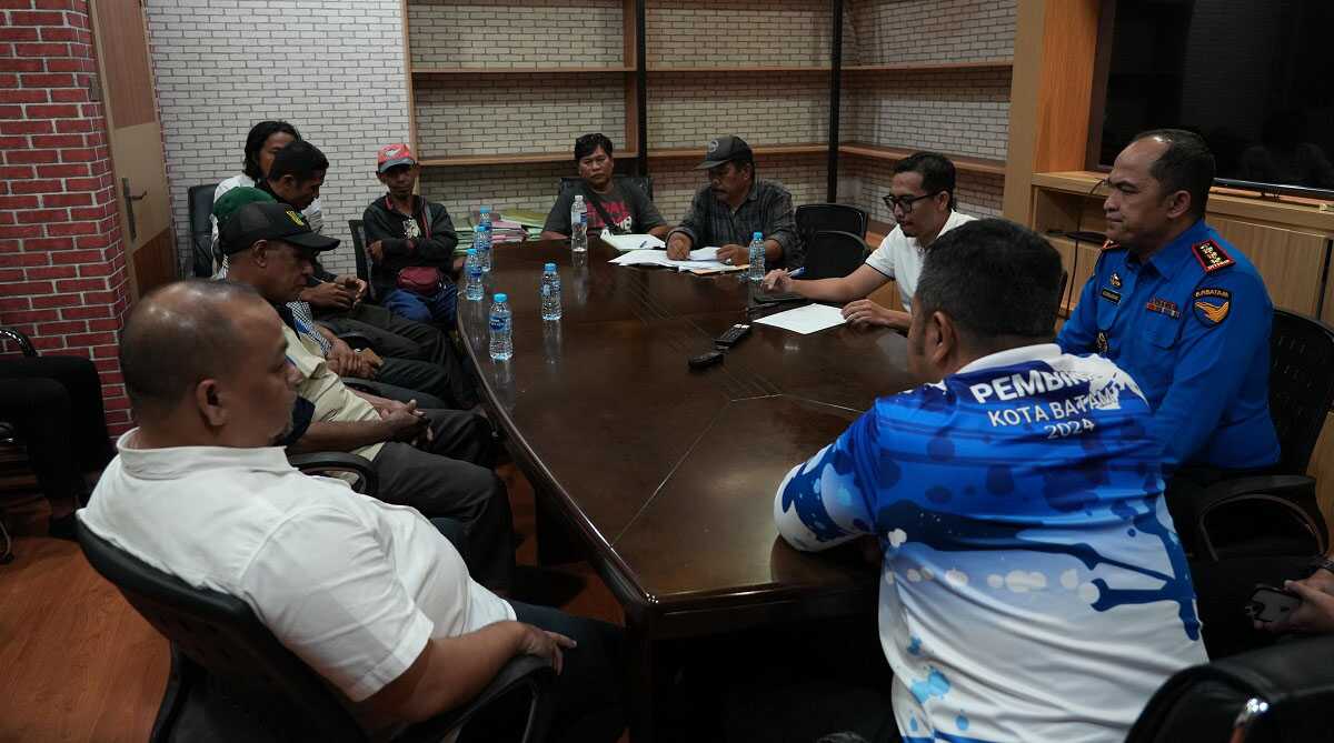 Badan Pengusahaan (BP) Batam memfasilitasi mediasi penyelesaian lahan antara masyarakat Kampung Seraya Atas dengan PT Golden Teleshop dan PT Mega Jaya Perkasa di Kantor BP Batam, Senin (12/8/2024).