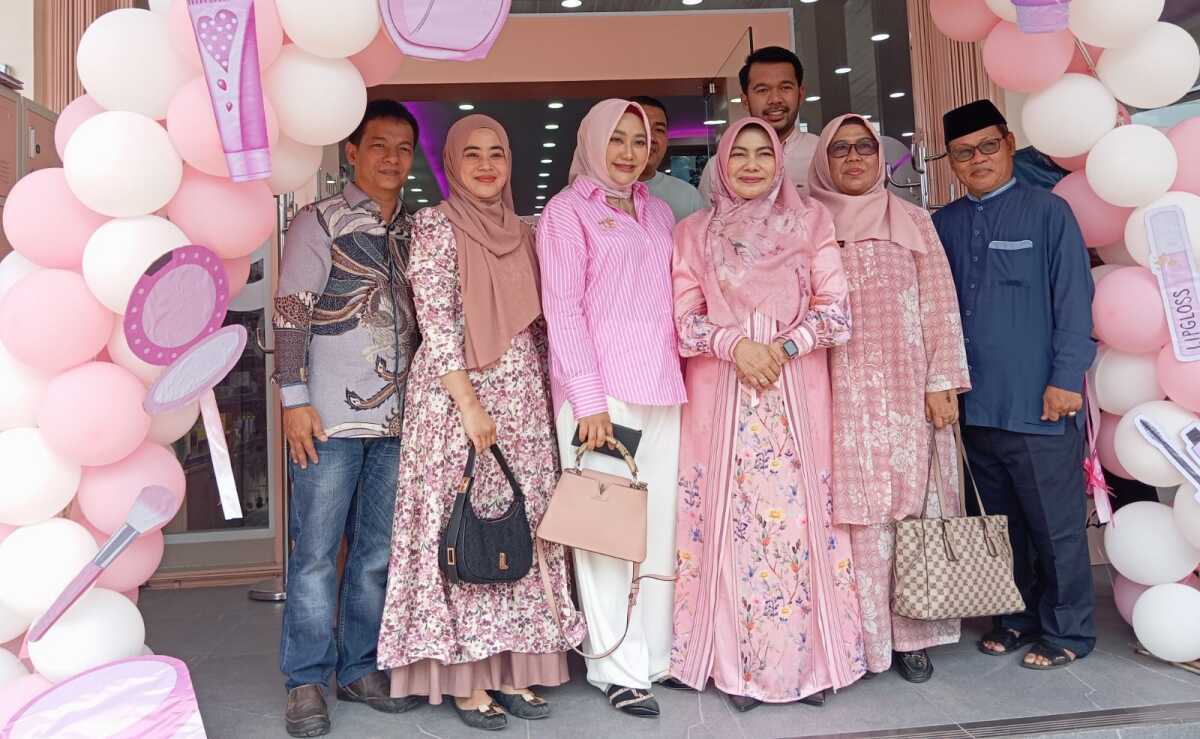 Acara peresmian atau Launching Miss Glam Store Tembilahan, Jumat (5/7/2024). (JurnalTerkini.id/Abdullah)