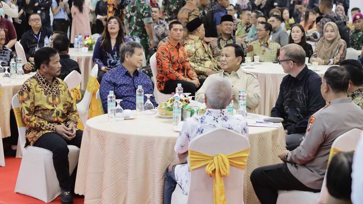 peresmian gedung votex indonesia Kepala BP Batam Muhammad Rudi (kiri) dalam acara peresmian gedung ketiga PT Volex Indonesia, Minggu (4/8/2024). (foto: humas bp batam)