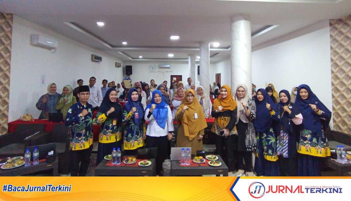 sisrute puskesmas inhil Foto bersama peserta pertemuan koordinasi Sistem Informasi Rujukan Terintegrasi (SISRUTE) di salah satu hotel Jalan Abdul Manaf Tembilahan, Senin (8/7/2024). (JurnalTerkini.id/Abdullah)