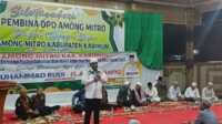 Calon Wakil Gubernur Kepulauan Riau (Kepri) bersilaturahmi sekaligus melaksanakan peringatan maulid Nabi Muhammad SAW 1446 Hijriah/2024 Masehi bersama pembina keluarga besar Among Mitro Kabupaten Karimun di Pendopo Among Mitro, Jumat (27/9/2024). (JurnalTerkini.id/edy kencana)