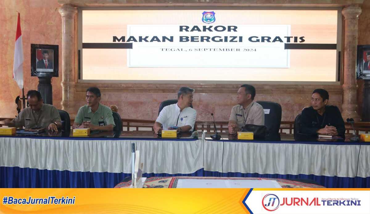 rakor makan bergizi gratis tegal Pj. Walikota Tegal Dadang Somantri saat Rakor, Di Aula gedung Adipura, Jumat 06/09/2024 (Foto: Humas Pemkot Tegal)