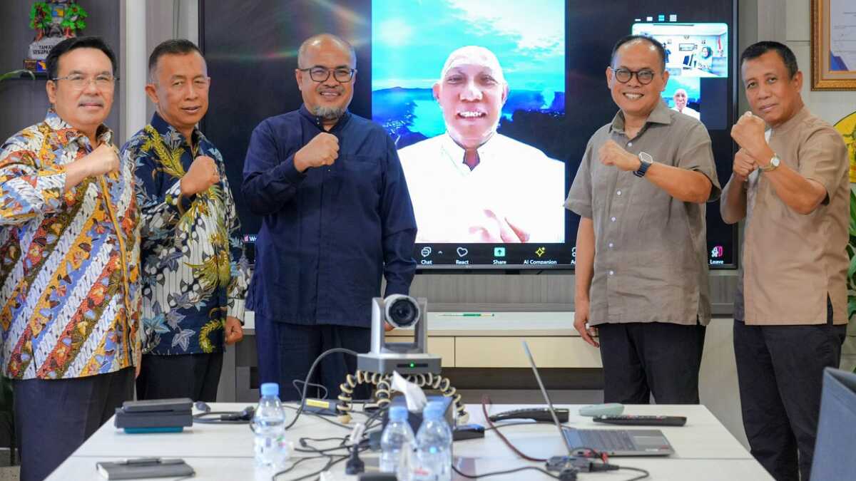 Acara serah terima jabatan Anggota Bidang Administrasi dan Keuangan, pada Jum'at siang (6/9/2024), bertempat di Ruang Rapat Waka BP Batam. (foto: humasbpbatam)