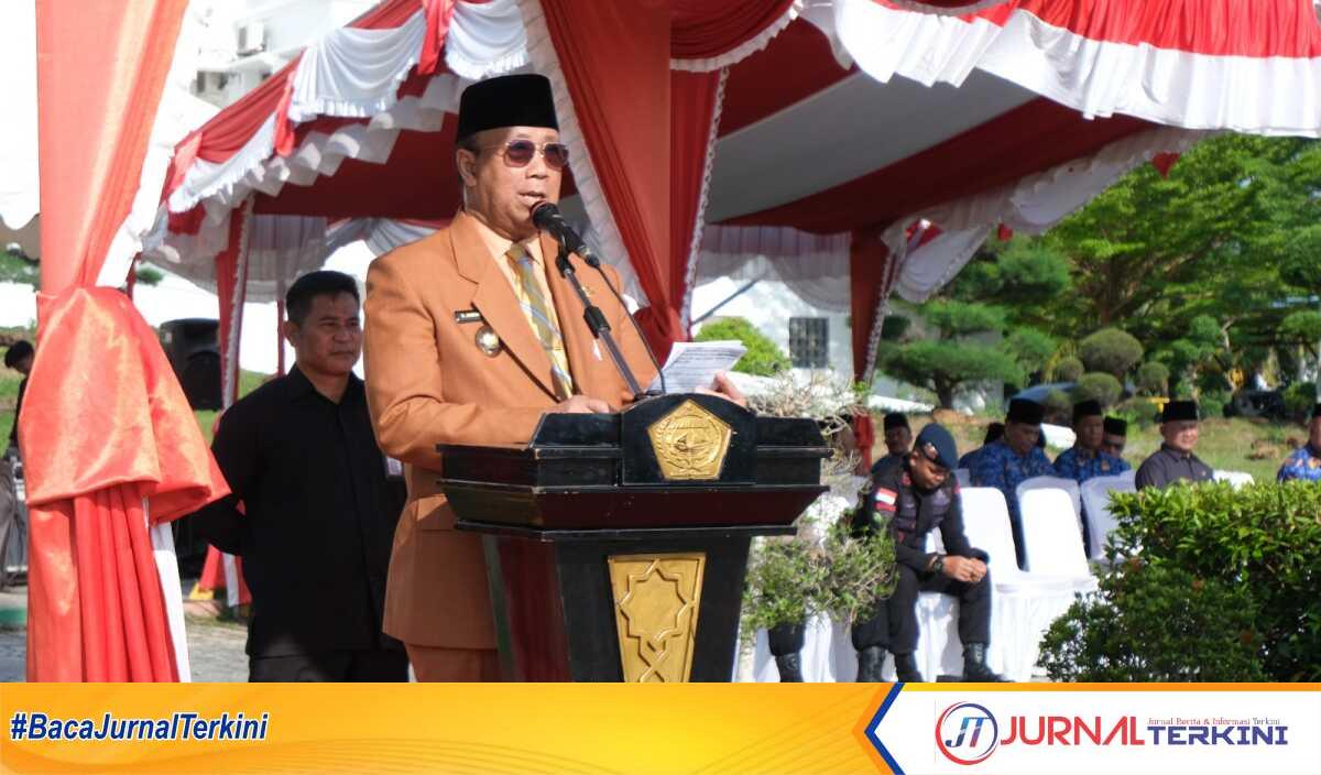 Bupati Karimun pimpin upacara sumpah pemuda 2024 Plt Bupati Karimun Anwar Hasyim, memimpin upacara peringatan Sumpah Pemuda ke-96 di halaman Kantor Bupati Karimun, Senin (28/10/2024). (Dokumentasi pribadi)