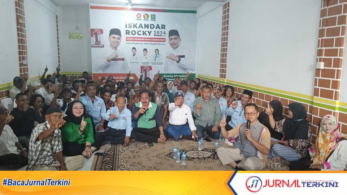 Acara silaturahmi HNSI Kabupaten Karimun Abdul Latif (tengah bersama calon Wakil Bupati Karimun Rocky Marciano Bawole di Rumah Kemenangan ISROCK, Tanjung Balai Karimun, Kamis (3/10/2024). (JurnalTerkini.id/edy kencana)