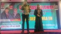 kampanye pilkada kota tegal pasangan Faruq-Ashim Pasangan Dedy-Iin saat Deklarasi Relawan, Selasa 29/10/2024 di Covention Hall Hotel Bahari Inn Kota Tegal. (Foto: Jurnalterkini.id/Supriyadi)