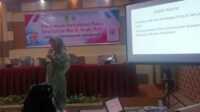 Dinas Kesehatan Kabupaten Indragiri Hilir sosialisasi buku KIA (Kesehatan Ibu dan Anak) di Hotel Harmoni Tembilahan, Rabu (7/8/2024). (JurnalTerkini.id/Abdullah)