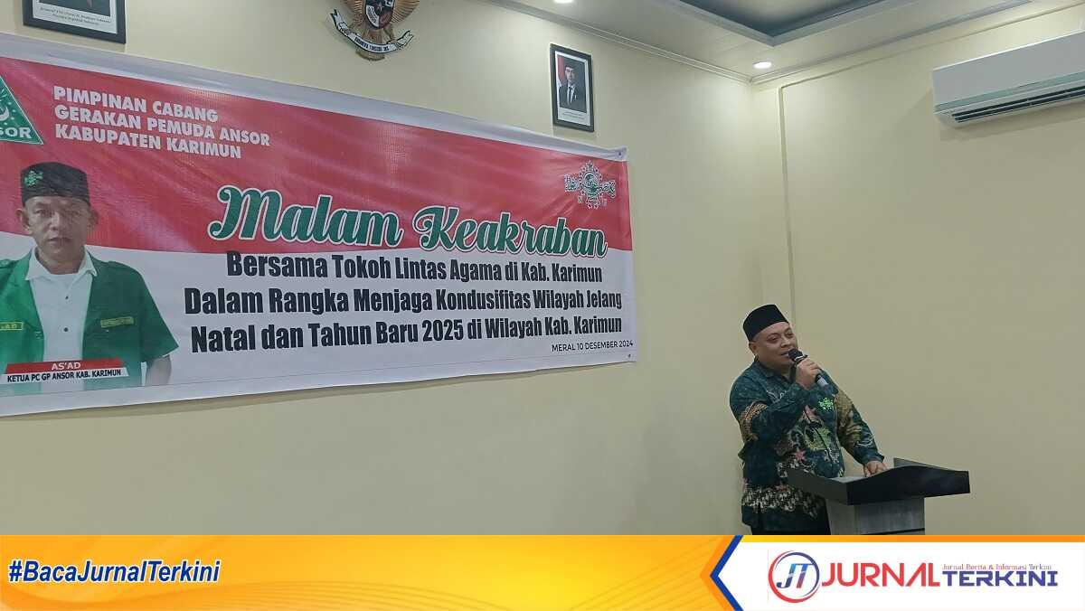 gp ansor kepri karimun Pengurus Pimpinan Wilayah GP Ansor Kepri, Ferry Budiarji membuka acara malam keakraban tokoh lintas agama, di Meral, Kabupaten Karimun, Selasa (10/12/2024). (JurnalTerkini.id/edy kencana)