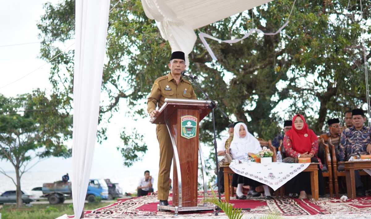 Sekda Kab Solok, Medison menutup MTQ Tingkat Kab Solok, Senin (9/12/2024). (Foto DiskominfokabSolok).