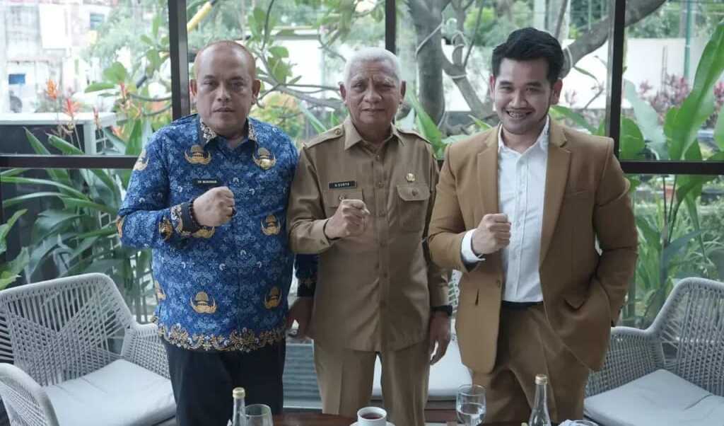 bupati Asahan talk show genting Bupati Asahan H. Surya, B.Sc melakukan talkshow Gerakan Orang Tua Asuh Cegah Stunting (GENTING) dengan Metro TV di Hotel Swiss Bellin Medan, Selasa (17/12/2024). (Foto: Diskominfo Asahan)