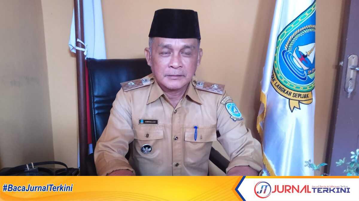 Kepala Desa Landak Kecamatan Jemaja, Amirullah (JurnalTerkini.id/fendi)