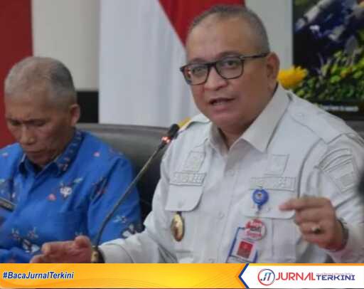 Pemerintah Kota Padang membentuk satuan tugas makan bergizi gratis yang dilangsungkan di Gedung Putih Rumah Dinas Walikota Padang, Kamis (16/1/2025). (JurnalTerkini.id/Amryan)