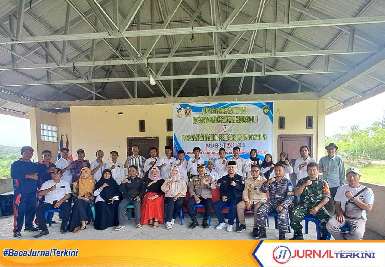 Karang Taruna Kecamatan Kedurang Ilir Kabupaten Bengkulu Selatan resmi mengukuhkan kepengurusan baru untuk periode 2025–2030 dalam sebuah acara yang berlangsung di lahan Kantor Camat Kedurang Ilir