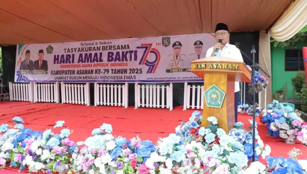hari amal Bhakti kemenag di Asahan Bupati Asahan H Surya BSc mengikuti Tasyakuran Bersama Hari Amal Bakti ke-79 Kemenag RI Kabupaten Asahan di Halaman Madrasah Aliyah Negeri (MAN) Asahan Jalan Latsitarda Kisaran, Rabu (08/01/2025). (Foto: Diskominfo Asahan)