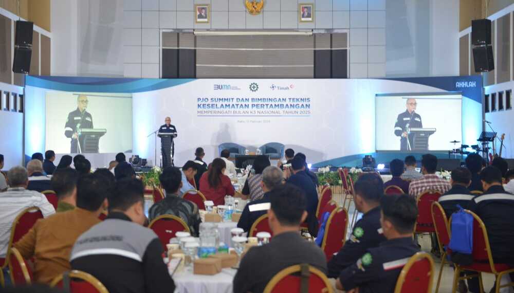 Puncak peringatan Bulan K3 Nasional 2025 di PT Timah juga menggelar kegiatan PJO Summit dan Bimbingan Teknis Keselamatan Pertambangan digelar secara hybird dari Graha Timah Pangkalpinang, Rabu (12/2/2025). (Timah)
