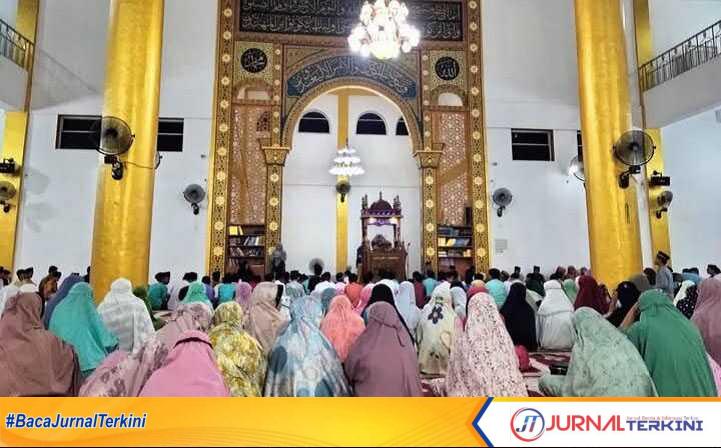pesantren ramadhan pemko padang Kegiatan Pesantren Ramadhan di Masjid Baitussalam Komp Unand Blok D pada tahun lalu. (JurnalTerkini.id/Amryan)
