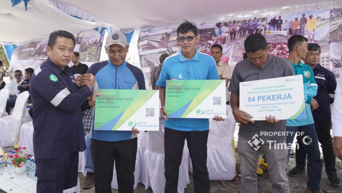 pt timah dan BPJS nelayan PT Timah memfasilitasi 84 nelayan di Gantung, Kabupaten Belitung Timur untuk mendapatkan perlindungan jaminan sosial BPJS ketenagakerjaan. (Timah)