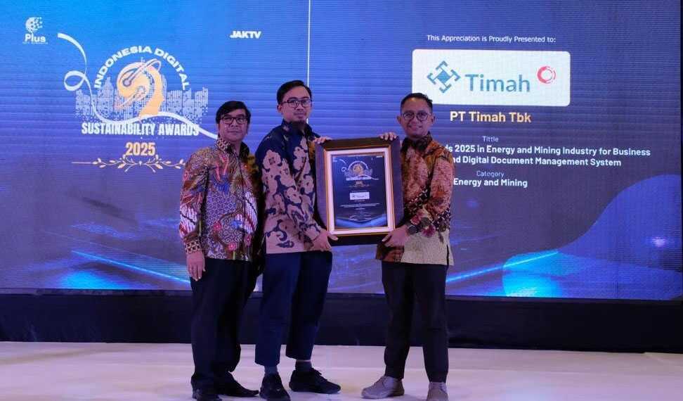 PT Timah menerima penghargaan Indonesia Digital Sustainability Awards 2025 yang diselanggarakan oleh Plus Idea Komunika bersama JakTV di JW Marriott Hotel, Kuningan, Jakarta Selatan, Selasa (18/2/2025). (timah)