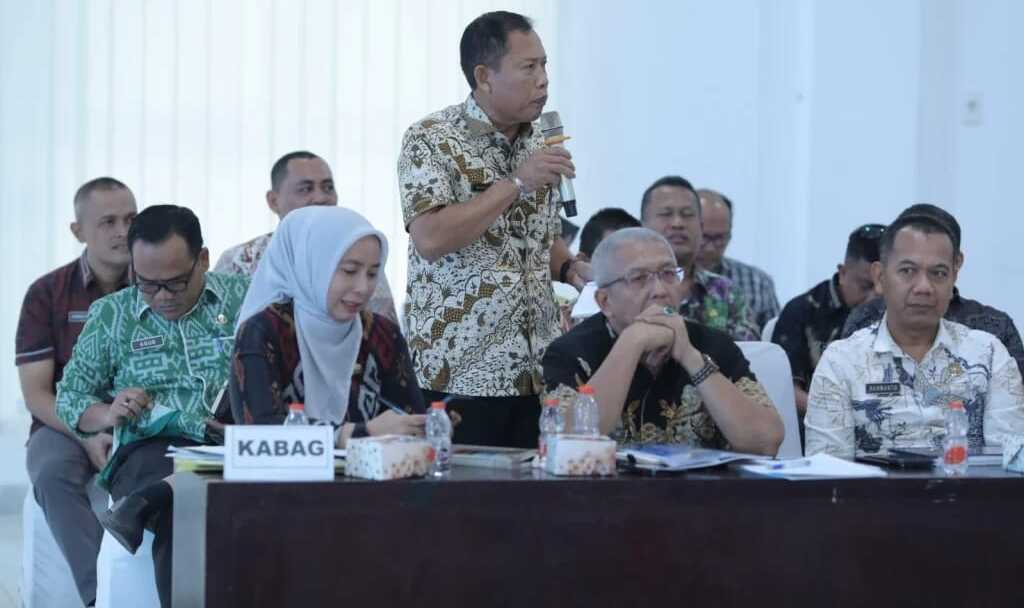 rakorpem Asahan Januari 2025 Rapat Koordinasi Pemerintah (Rakorpem) Januari 2025 bertempat di Aula Melati Kabupaten Asahan, Jumat (10/01/2025). (Foto: Diskominfo Asahan)